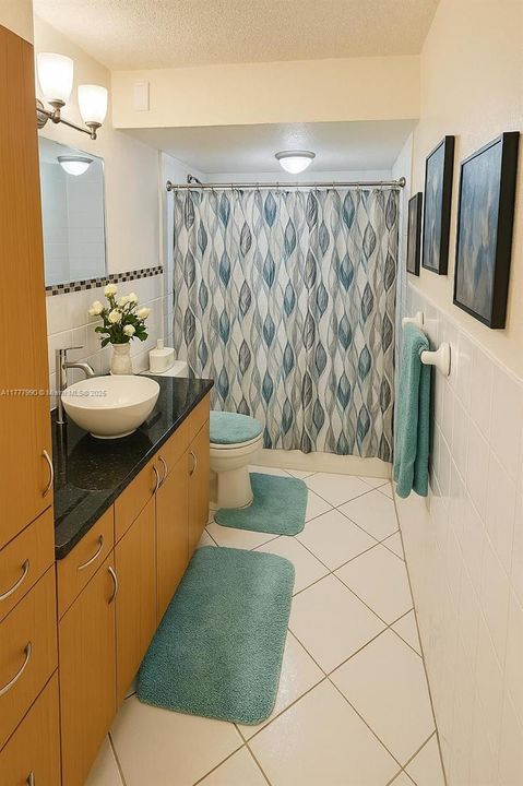 Недавно продано: $220,000 (2 спален, 2 ванн, 816 Квадратных фут)