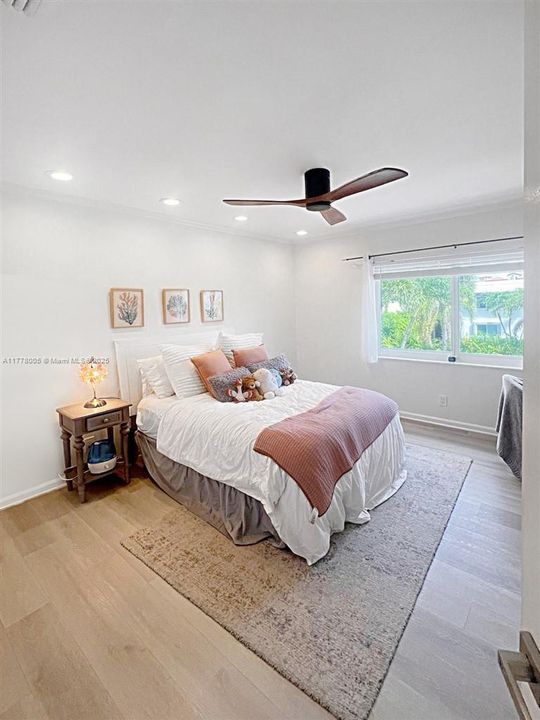 Recently Rented: $5,695 (3 beds, 2 baths, 1670 Square Feet)