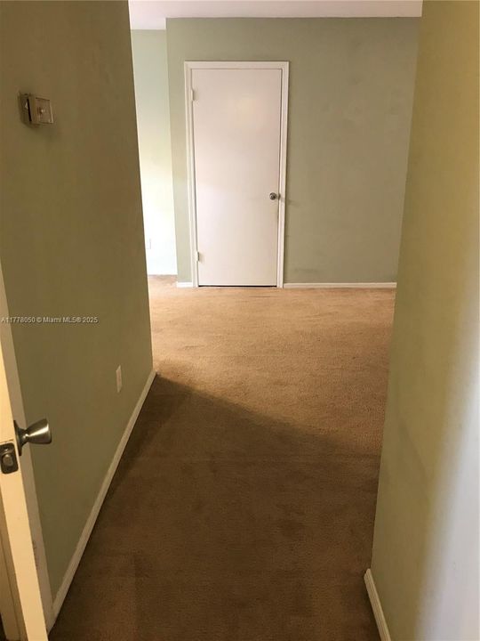 最近售出: $135,000 (1 贝兹, 1 浴室, 0 平方英尺)