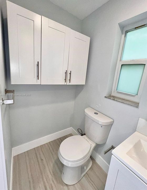 Recently Rented: $1,800 (1 beds, 1 baths, 0 Square Feet)