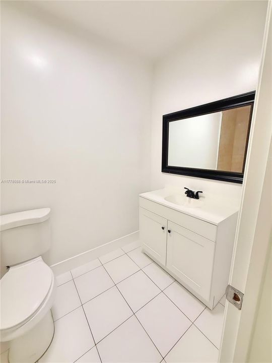 Недавно продано: $565,000 (4 спален, 3 ванн, 2046 Квадратных фут)