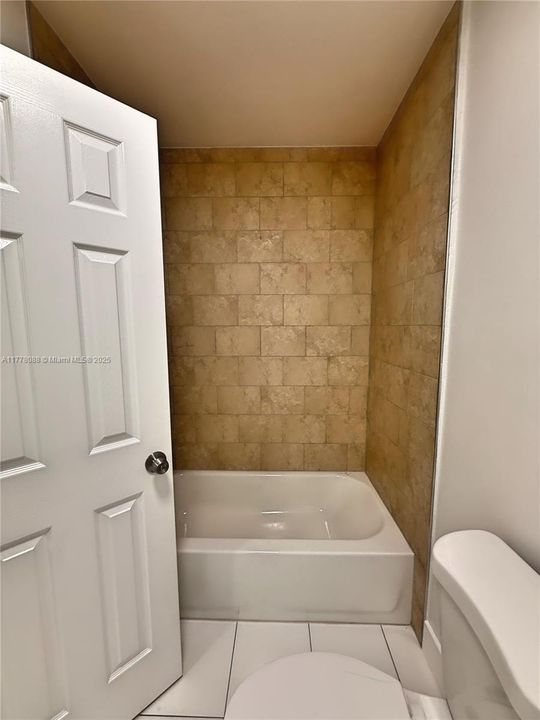 Недавно продано: $565,000 (4 спален, 3 ванн, 2046 Квадратных фут)