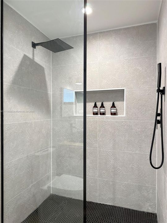 Недавно продано: $1,199,999 (3 спален, 3 ванн, 1888 Квадратных фут)