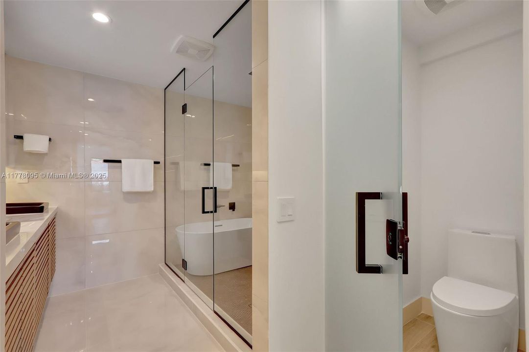 Недавно продано: $1,199,999 (3 спален, 3 ванн, 1888 Квадратных фут)