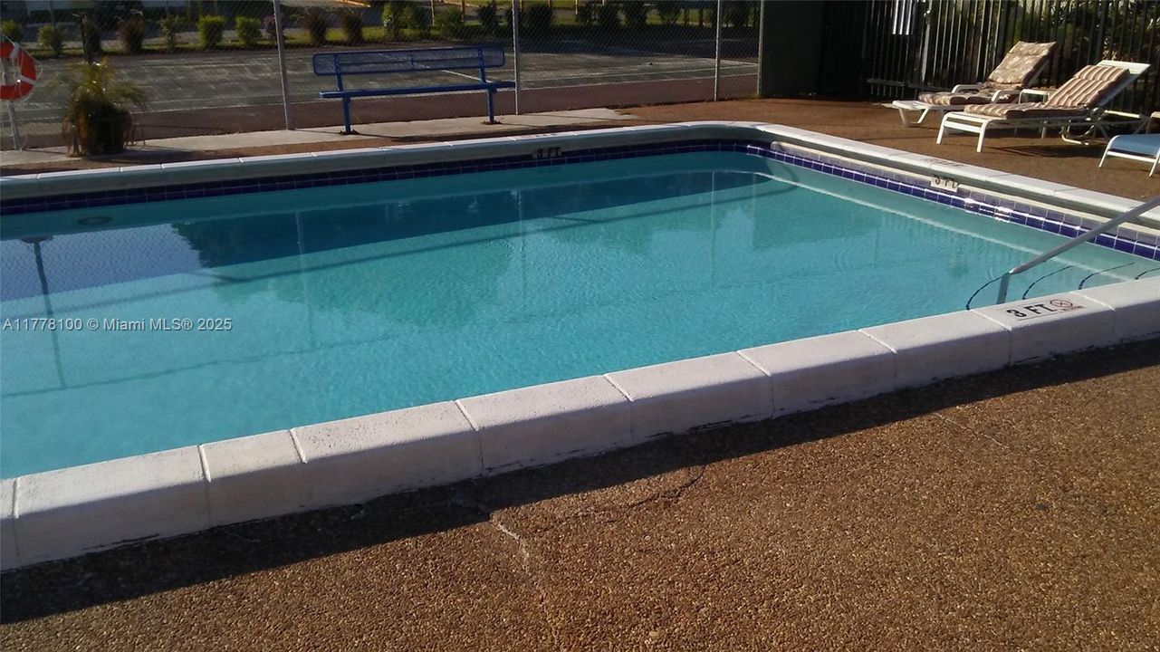 Recientemente alquilado: $1,600 (1 camas, 11 baños, 720 Pies cuadrados)