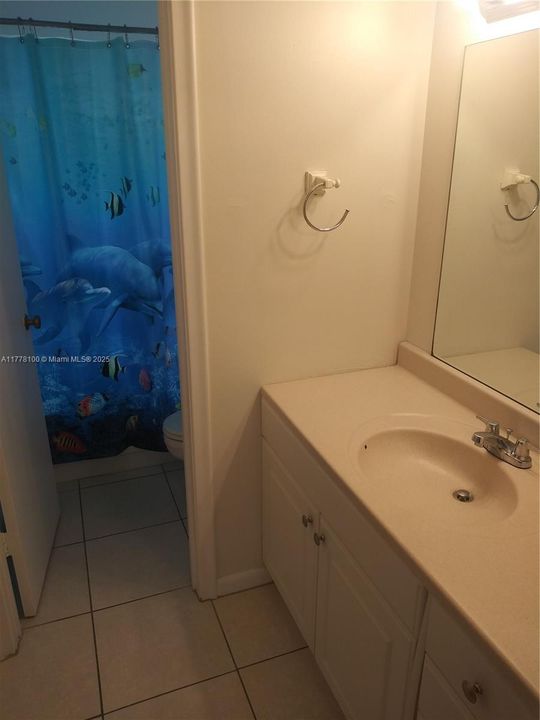 Recientemente alquilado: $1,600 (1 camas, 11 baños, 720 Pies cuadrados)