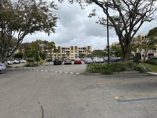 Activo con contrato: $265,000 (1 camas, 1 baños, 712 Pies cuadrados)