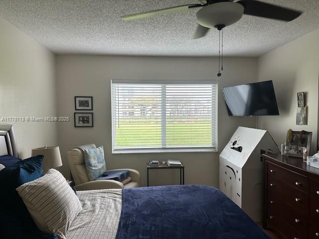 Activo con contrato: $265,000 (1 camas, 1 baños, 712 Pies cuadrados)