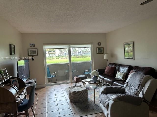 Activo con contrato: $265,000 (1 camas, 1 baños, 712 Pies cuadrados)