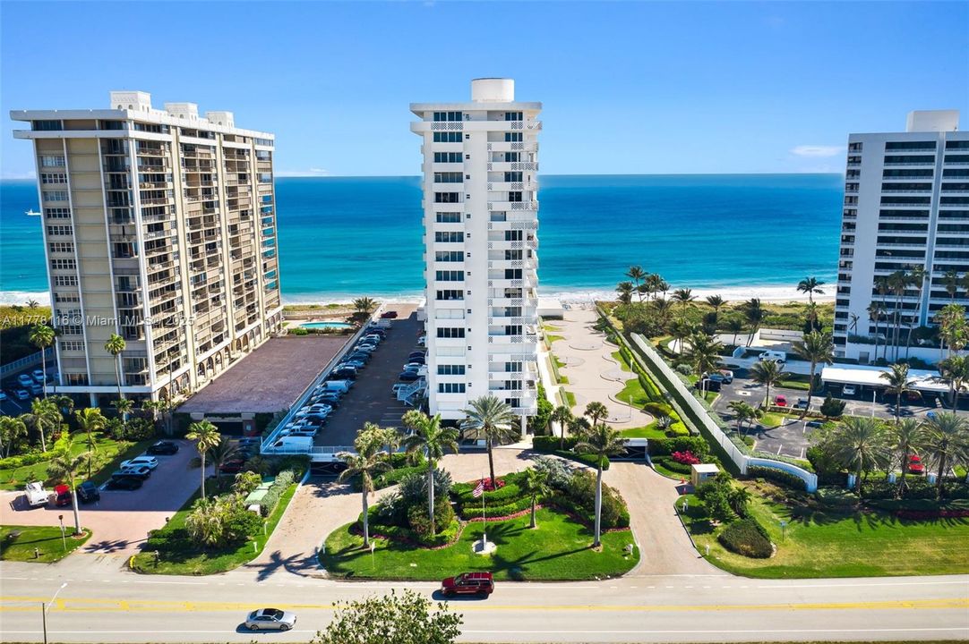 For Sale: $639,000 (2 beds, 2 baths, 1230 Square Feet)