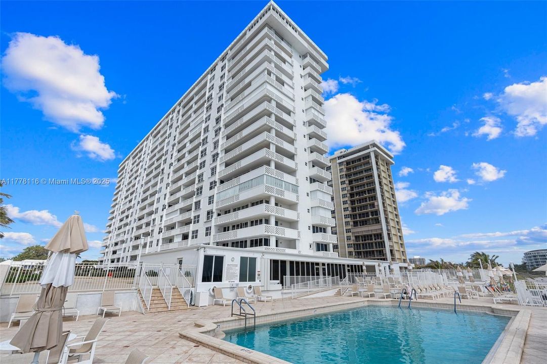 For Sale: $639,000 (2 beds, 2 baths, 1230 Square Feet)