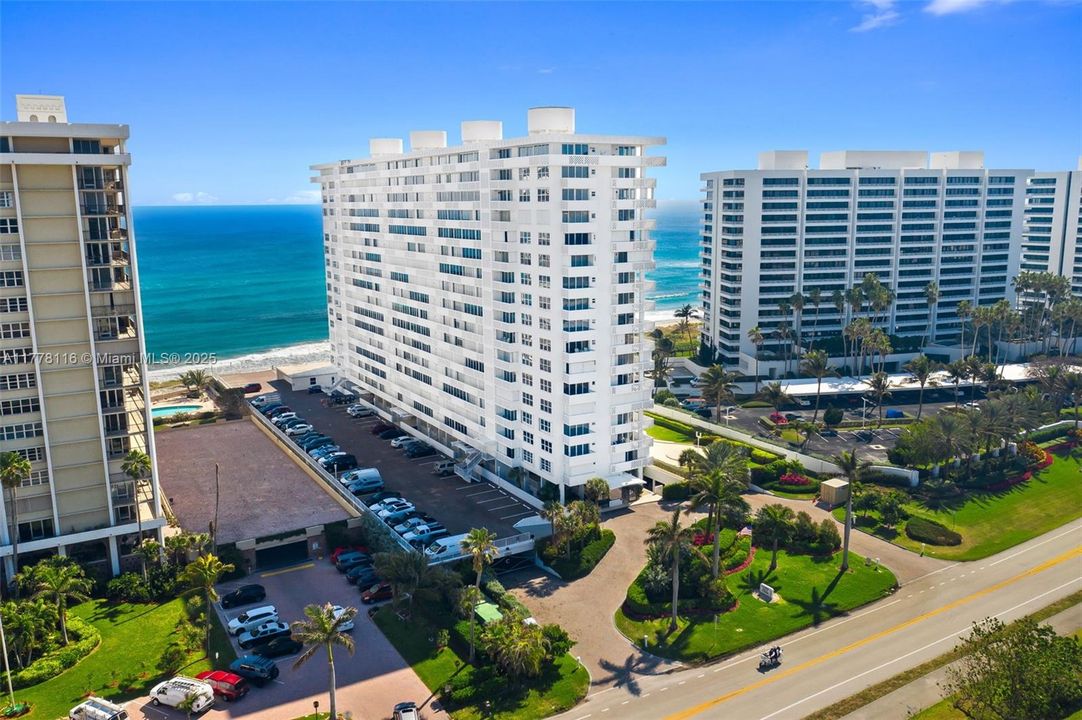 For Sale: $639,000 (2 beds, 2 baths, 1230 Square Feet)