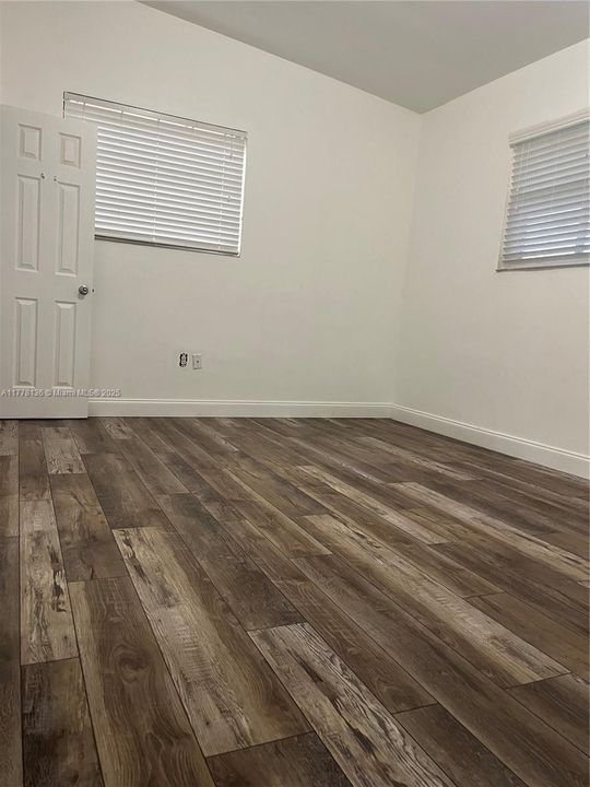 Recently Sold: $589,900 (4 beds, 2 baths, 1440 Square Feet)