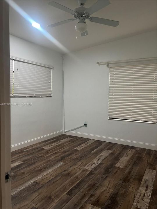 Recently Sold: $589,900 (4 beds, 2 baths, 1440 Square Feet)