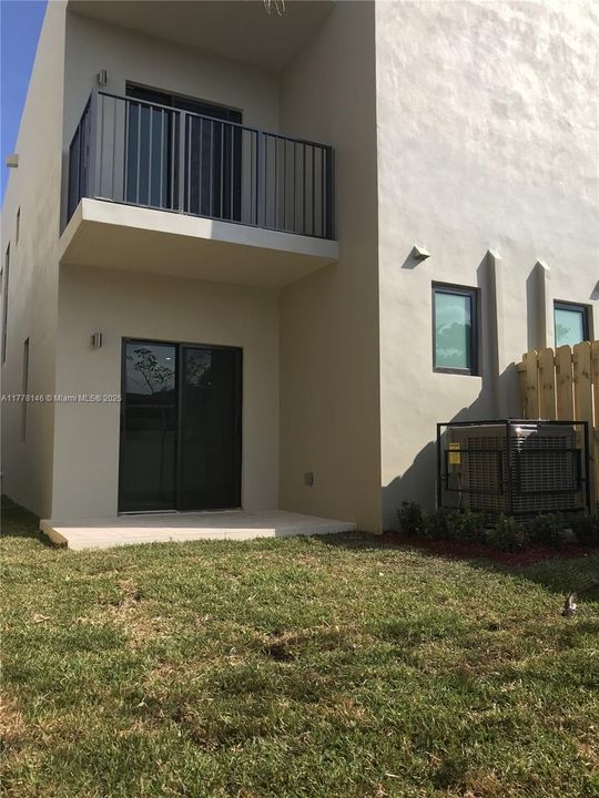 Vendido Recientemente: $1,700,000 (0 camas, 0 baños, 0 Pies cuadrados)