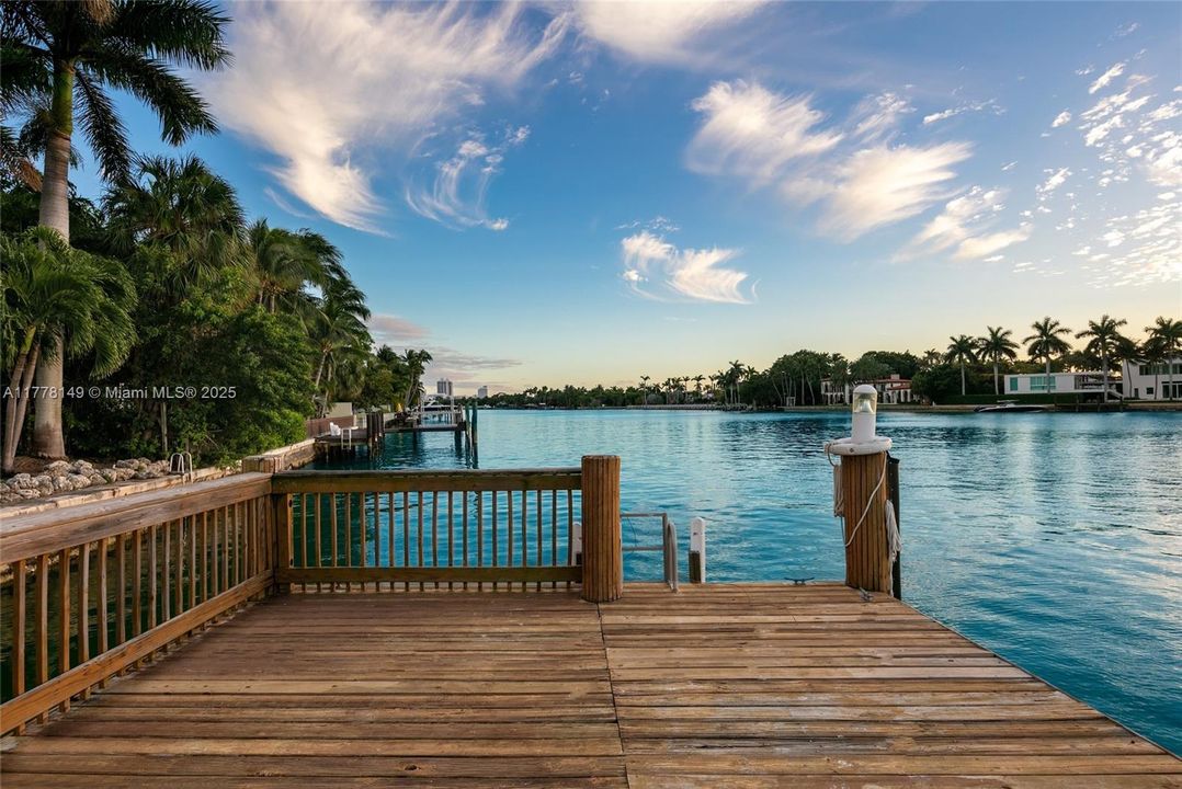 Recently Sold: $18,500,000 (8 beds, 8 baths, 8911 Square Feet)