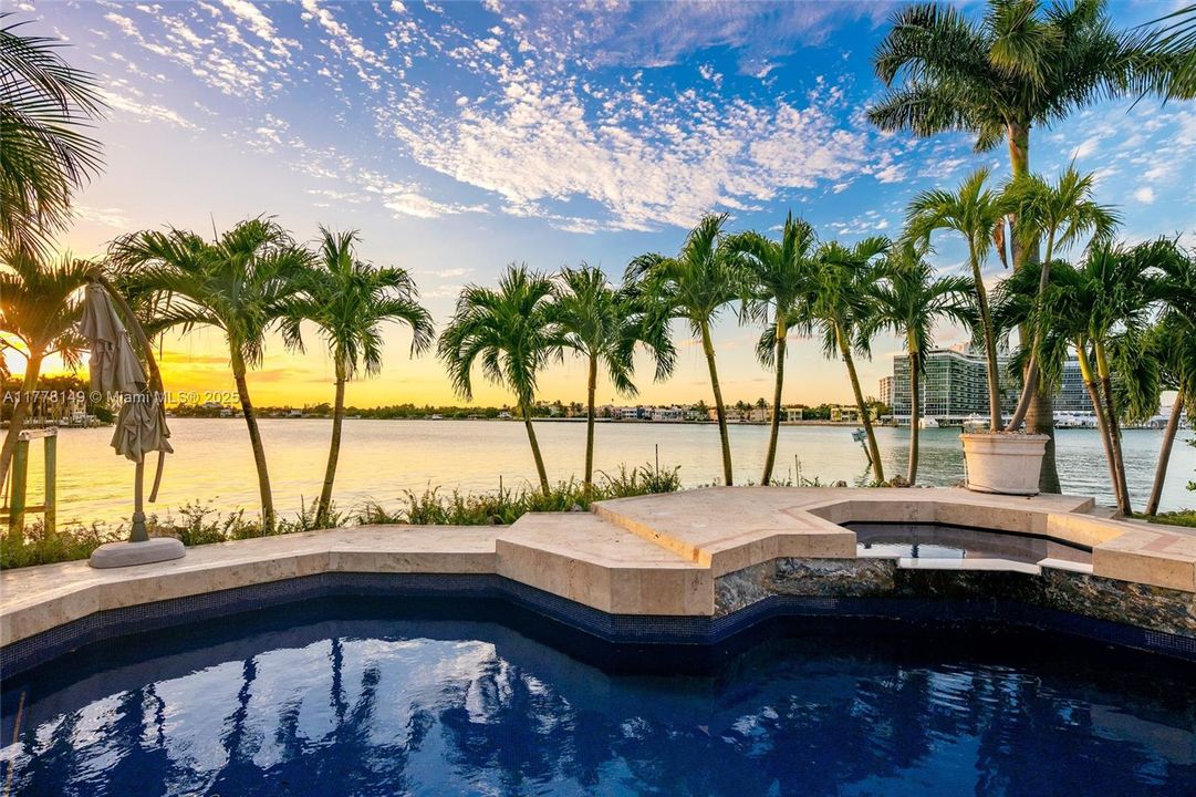 Recently Sold: $18,500,000 (8 beds, 8 baths, 8911 Square Feet)