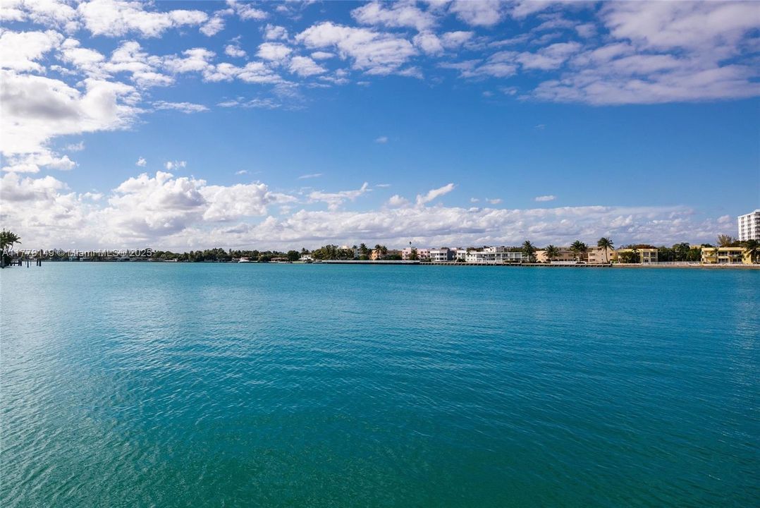 Recently Sold: $18,500,000 (8 beds, 8 baths, 8911 Square Feet)