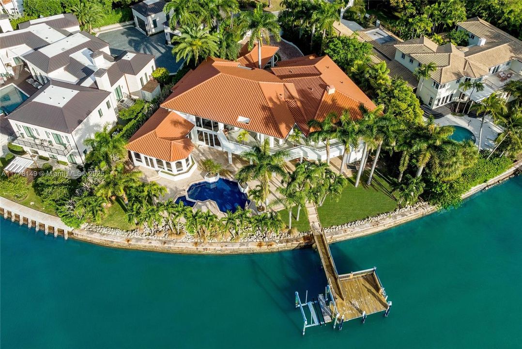 Recently Sold: $18,500,000 (8 beds, 8 baths, 8911 Square Feet)