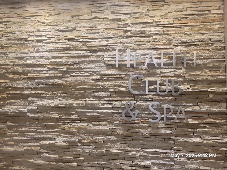 Recently Sold: $899,900 (2 beds, 2 baths, 1529 Square Feet)