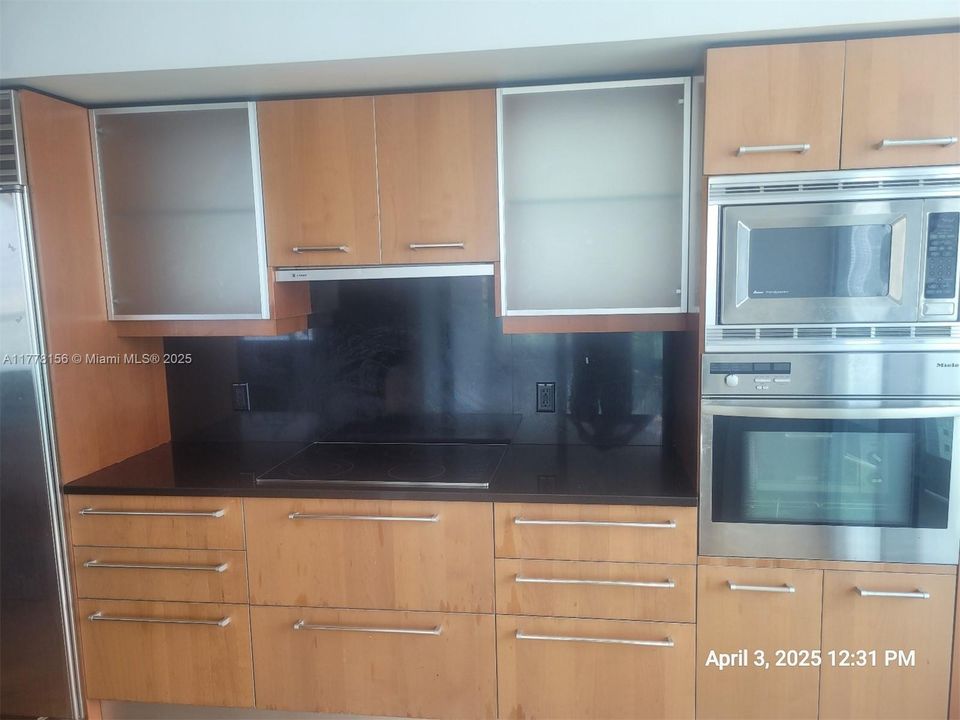 Recently Sold: $899,900 (2 beds, 2 baths, 1529 Square Feet)