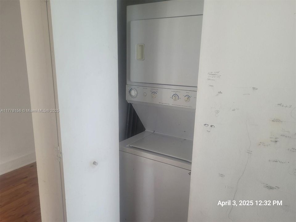 Recently Sold: $899,900 (2 beds, 2 baths, 1529 Square Feet)