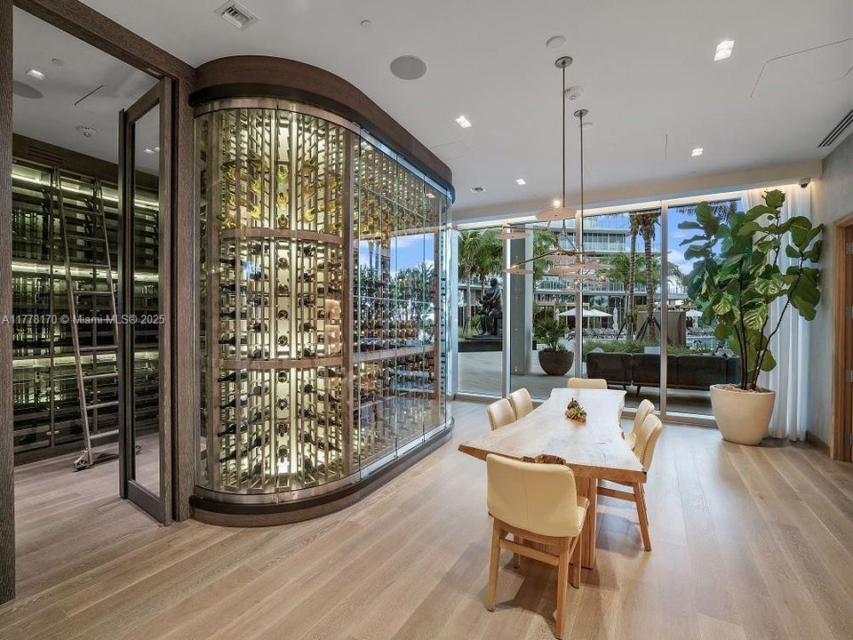 待售: $2,840,000 (3 贝兹, 3 浴室, 2071 平方英尺)