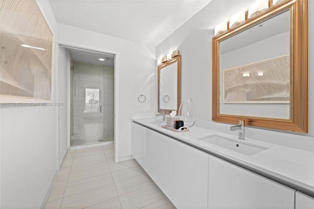 待售: $2,840,000 (3 贝兹, 3 浴室, 2071 平方英尺)