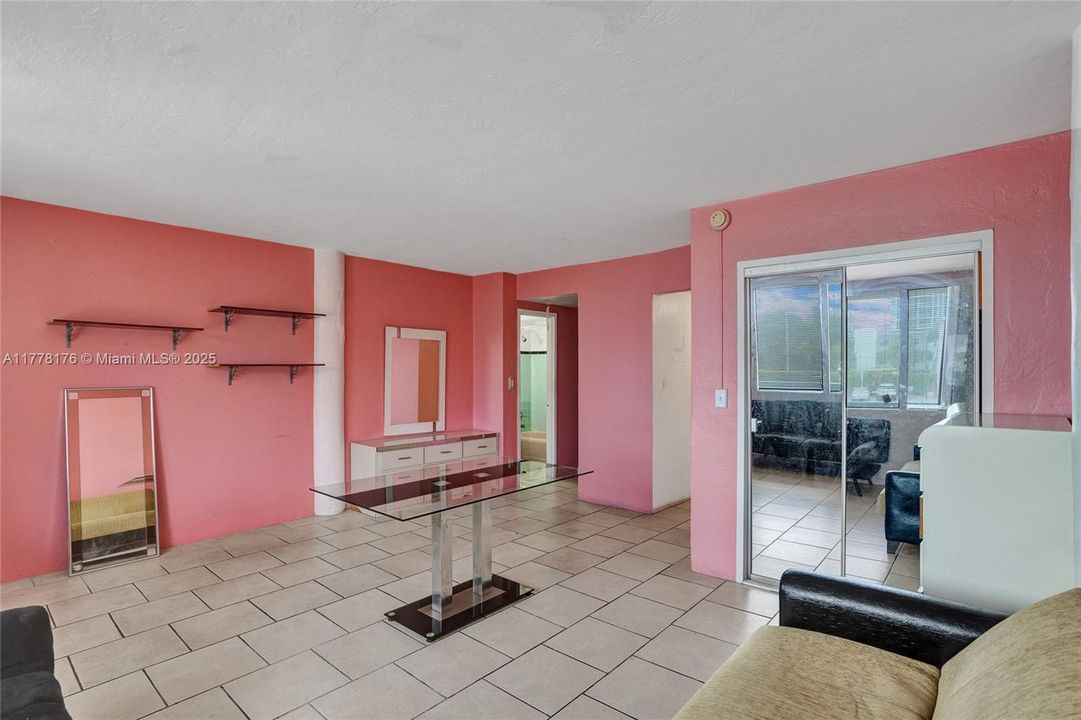 Vendido Recientemente: $111,900 (0 camas, 1 baños, 25163 Pies cuadrados)