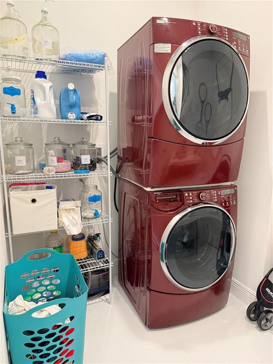 В аренду: $9,500 (4 спален, 4 ванн, 3873 Квадратных фут)