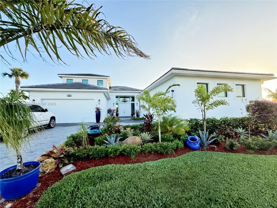 В аренду: $9,500 (4 спален, 4 ванн, 3873 Квадратных фут)