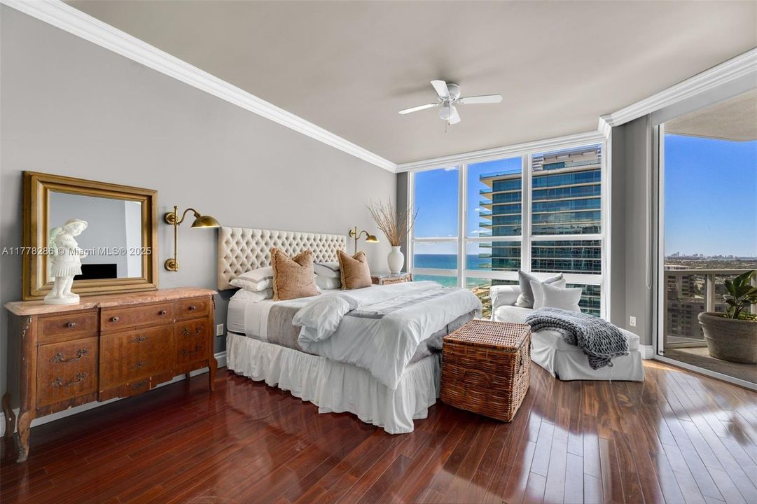 En Venta: $4,595,000 (4 camas, 4 baños, 2918 Pies cuadrados)