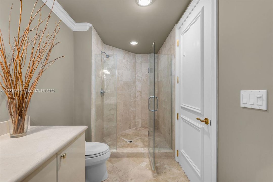 En Venta: $4,595,000 (4 camas, 4 baños, 2918 Pies cuadrados)