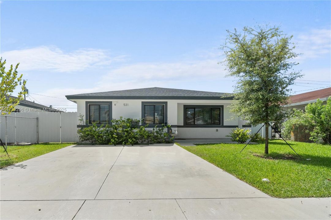For Sale: $470,000 (4 beds, 2 baths, 1625 Square Feet)