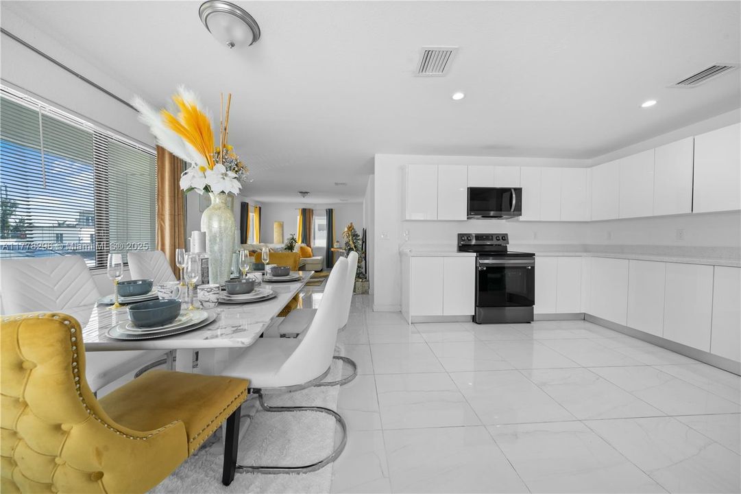 For Sale: $470,000 (4 beds, 2 baths, 1625 Square Feet)