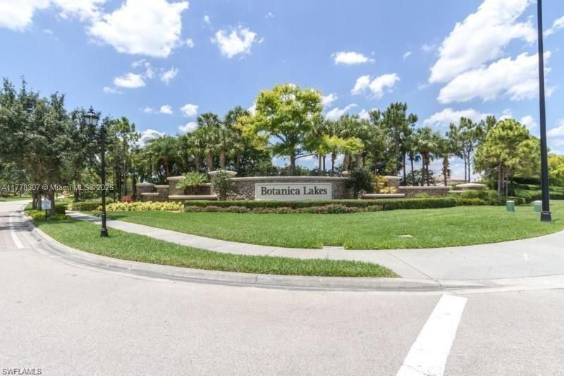 出租: $3,075 (4 贝兹, 2 浴室, 2675 平方英尺)