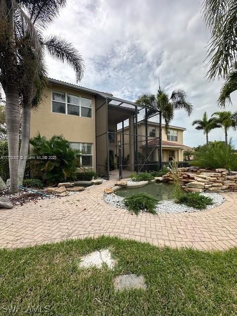 出租: $3,075 (4 贝兹, 2 浴室, 2675 平方英尺)