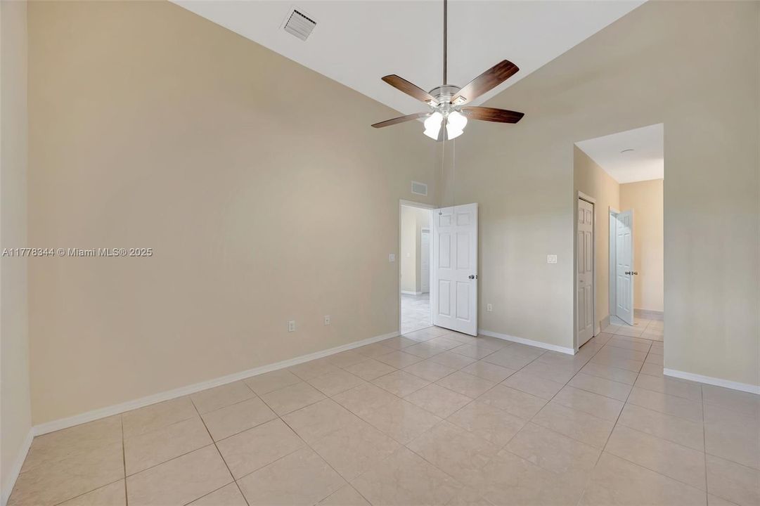 Recently Sold: $379,000 (3 beds, 2 baths, 1380 Square Feet)