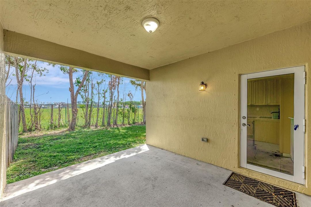 Recently Sold: $379,000 (3 beds, 2 baths, 1380 Square Feet)