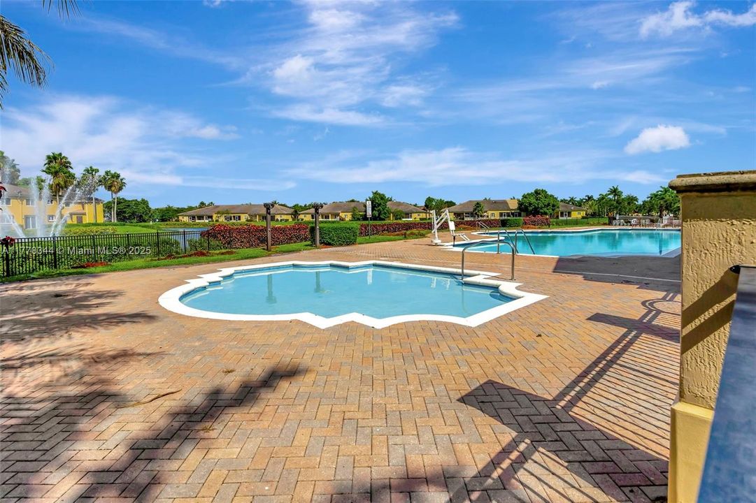 Recently Sold: $379,000 (3 beds, 2 baths, 1380 Square Feet)