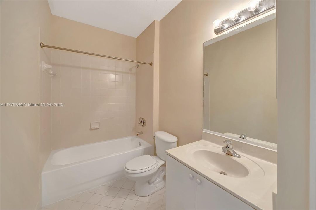 Recently Sold: $379,000 (3 beds, 2 baths, 1380 Square Feet)