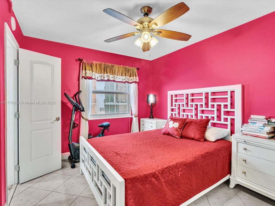 Vendido Recientemente: $375,000 (2 camas, 1 baños, 756 Pies cuadrados)