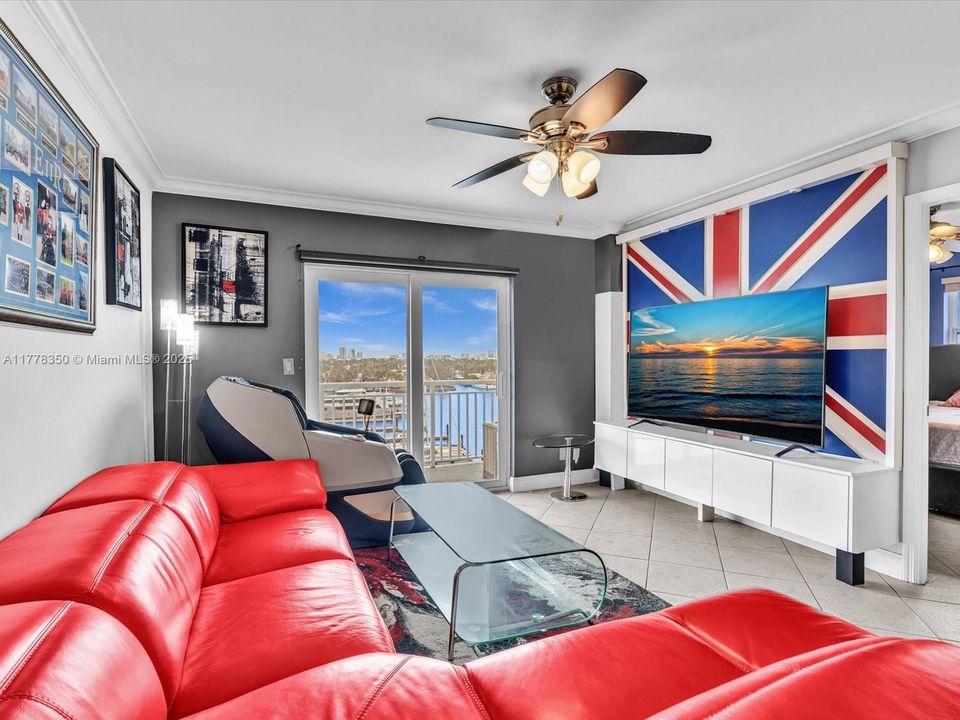 Vendido Recientemente: $375,000 (2 camas, 1 baños, 756 Pies cuadrados)