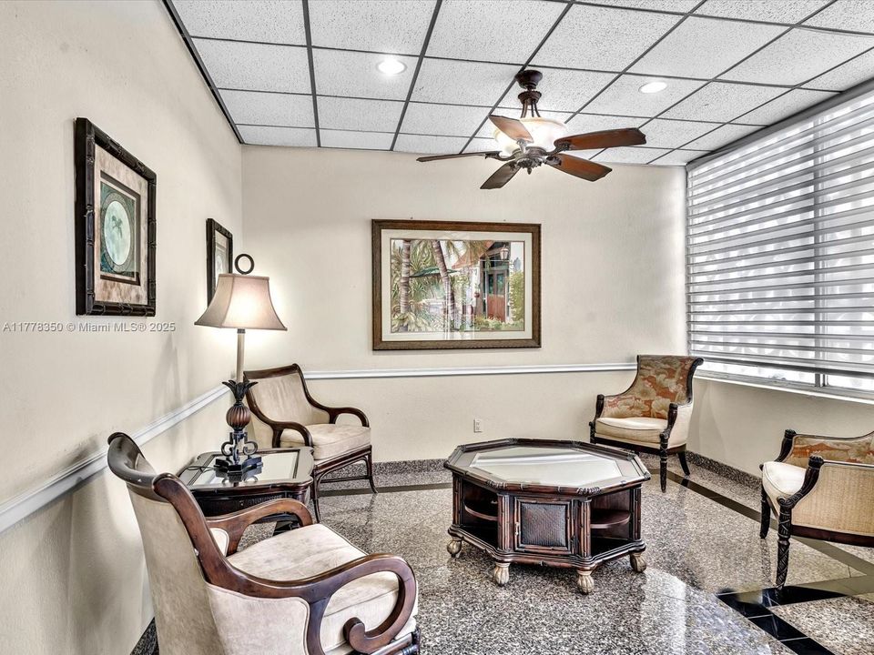 Vendido Recientemente: $375,000 (2 camas, 1 baños, 756 Pies cuadrados)