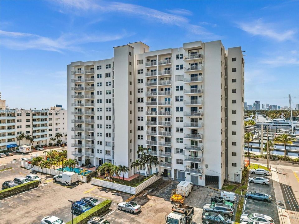 Vendido Recientemente: $375,000 (2 camas, 1 baños, 756 Pies cuadrados)