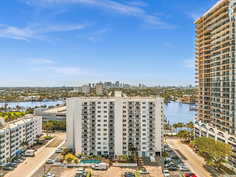 Vendido Recientemente: $375,000 (2 camas, 1 baños, 756 Pies cuadrados)