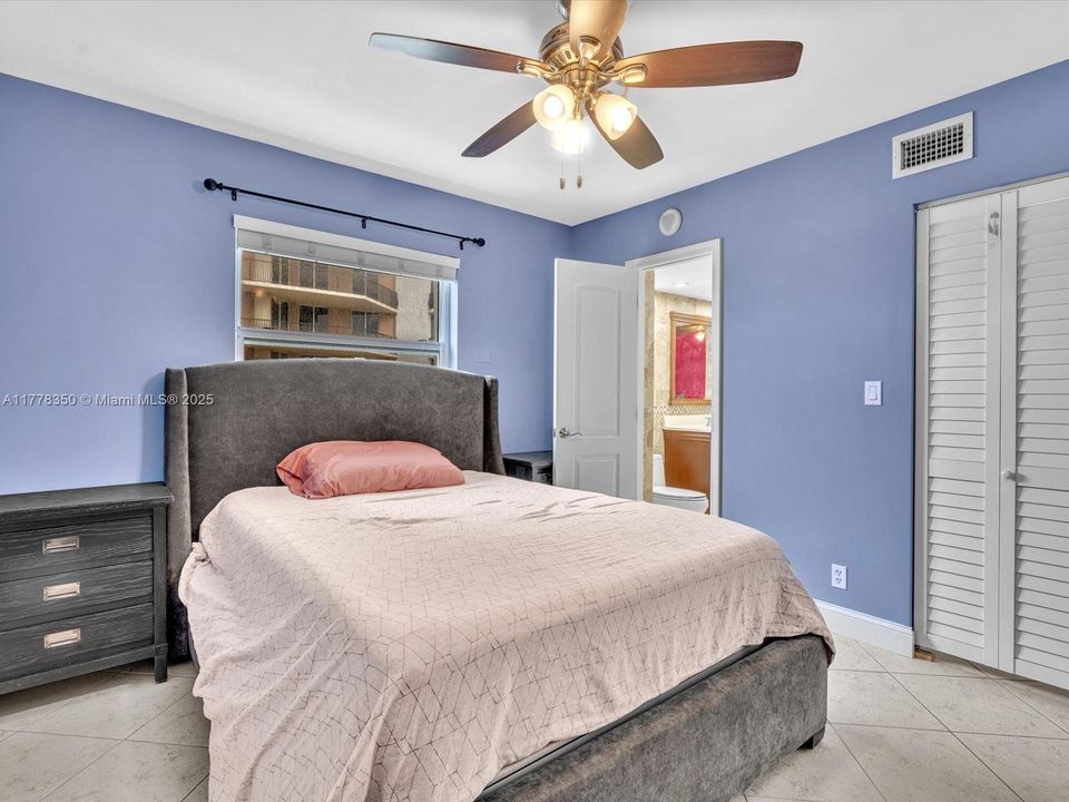 Vendido Recientemente: $375,000 (2 camas, 1 baños, 756 Pies cuadrados)