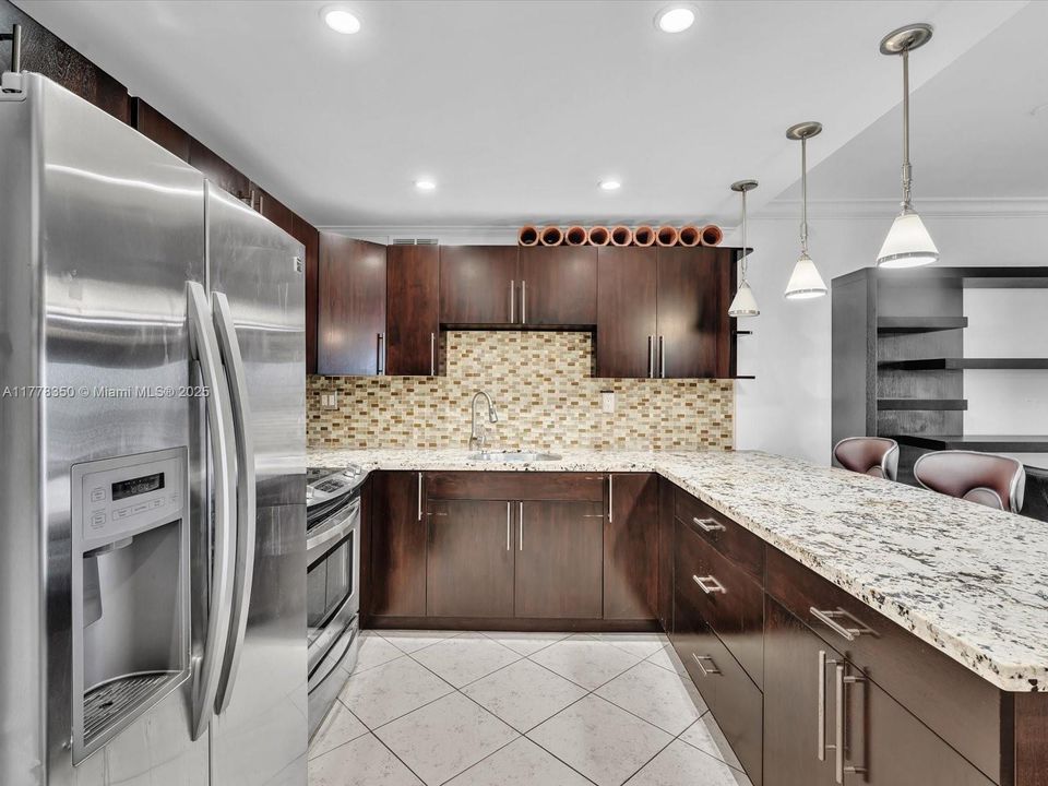 Vendido Recientemente: $375,000 (2 camas, 1 baños, 756 Pies cuadrados)