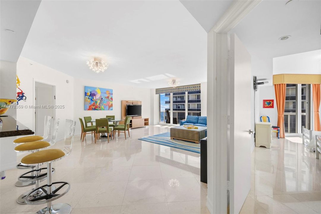 En Venta: $1,499,000 (2 camas, 2 baños, 1740 Pies cuadrados)