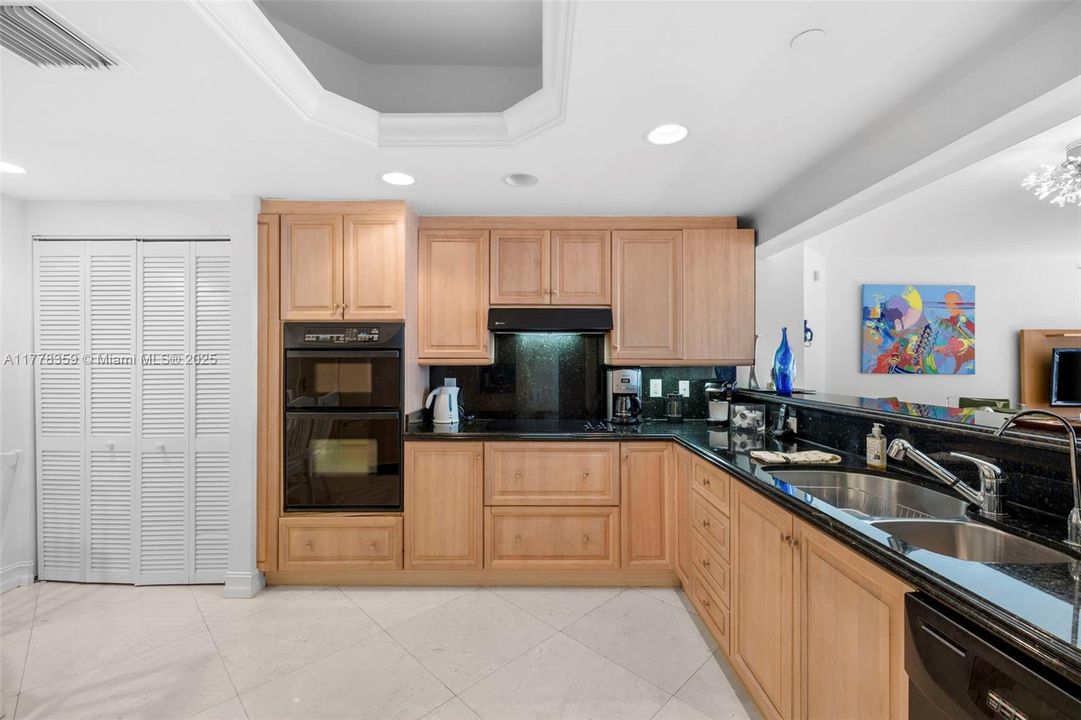 En Venta: $1,499,000 (2 camas, 2 baños, 1740 Pies cuadrados)